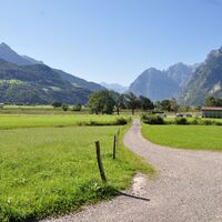 Die Linth-Ebene mit den Glarner-Alpen