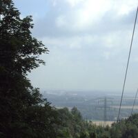 Salzgitter Höhenzug, Wanderweg 21 Ausblick nach Osten unter Stromleitung