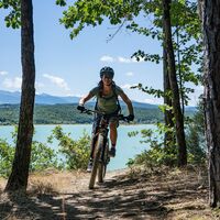 Die große Mountainbike-Querung - Der Lac de Montbel