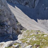 Blick hinab zum Ausstieg aus der Wand