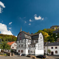 Ahr-Radweg: Altstadt Blankenheim mit Eifel-Museum