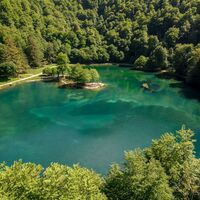 Luftaufnahme des Lac de Bethmale