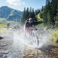 Mountainbiker im Bereich Alpe Kanis Mellau