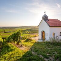 Der Abstecher zur Franziskuskapelle wird mit einem herrlichen Ausblick belohnt.