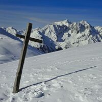 Auf der anderen Seite vom Göritzer Törl (2460m) geht der Blick hinüber zur Großglocknergruppe