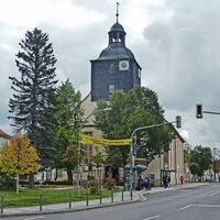Ohrdruf Kirche St. Trinitatis und Busbahnhof