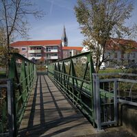 Brücke über den Granitzenbach mit tollem Blick auf die Kirche