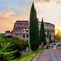 Das Koloseum in Rom mit Blick vom Oppian Hill park, Italien