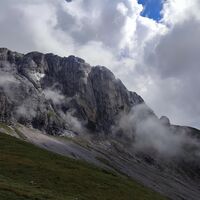 Seitenblick zum Sinabell kurz vor der Hütte