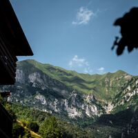 Der Blick auf Dromaè von der historischen Mitte von Mezzolago