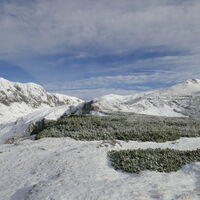 links Hochschwab mit Südwand, rechts der Karlhochkogel