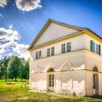 Renovierter Westflügel des Schloss Wilhelmsthal