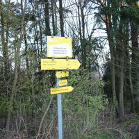 Wegkreuzung Feldweg zum Dachberg
