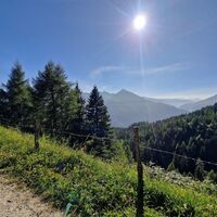 Ausblick in die Kreuzeckgruppe, im Vordergrund der Mittagsspitz.
