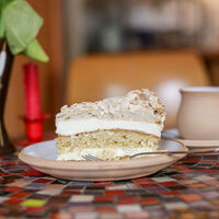 Leckerere Torte im Café am Deich