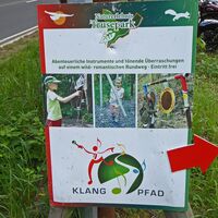 Eingang zum Klangpfad