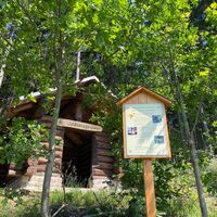 Bienenlehrpfad und Wanderschutzhütte Jahnsgrün am Oberhartmannsdorfer Rundweg