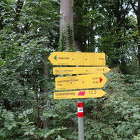 am Weg nach Hadersfeld zum Gipfel und Obelisk