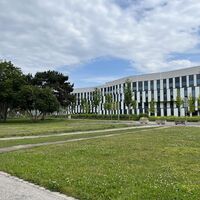 Am Campus der WU vorbei. Hier wachsen hoffentlich die künftigen Wirtschaftstreibenden heran.