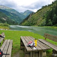Am Gößnitz-Stausee . . . Nur einer der zahlreichen Rastplätze.