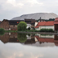 Widdershausen an der Werra, im Hintergrund Monte Kali