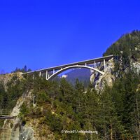 Die das Gemstal überspannende Brücke im Zuge der Gaichtpass-Strasse