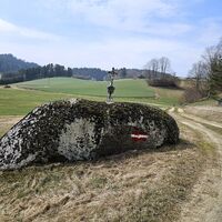 Kreuz auf Felsen