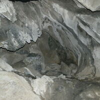 wir gehen immer weiter - man kann in der Höhle einen Rundweg gehen