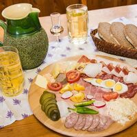 Lavanttaler Brettljause &amp; Apfelmost