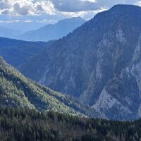Blick auf den Bodinggraben mit Steyrsteg-Trail
