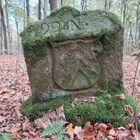 Grenzstein Nr. 66 mit Ravensberger Sparren auf der Rückseite