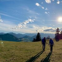 natur.Bank.wege - Freithofberg - Panoramablick auf die umliegenden Berge