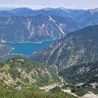 Blick vom Gipfel zum Plansee