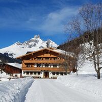 Wieder im Talboden. Immer dabei: die dominante Bischofsmütze.