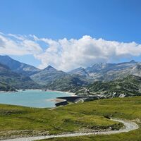 Blick auf Tauernmoossee Staumauer