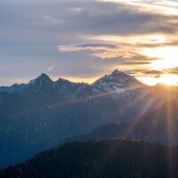 Blick von der Gasselhöhe zur Hochwildstelle mit Sonnenaufgang