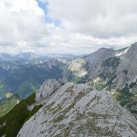 von oben blicken wir auf das Gehgelände zurück