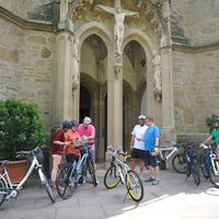 Vor der Schlosskirche in Meisenheim