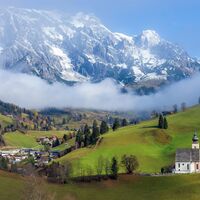 Kirche Dienten mit Hochkönigmassiv
