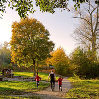 bad-zurzach-feuerstelle-alte-badi-mit-familie