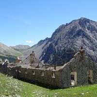 Militärische Anlagen am Col des Acles