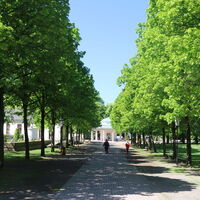 Historischer Kurpark mit Brunnentempel