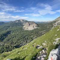 Blick Richtung Angerkogel und Nazogl (links)