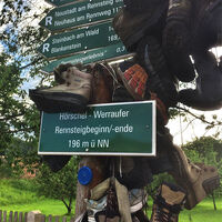 Wanderschilder am Rennsteigbeginn in Hörschel
