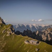 Noerdlinger Huette - Karwendel Hoehenweg Etappe 1 &amp; 2 (3) (2).jpg