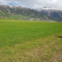 Ausblick über die Talsohle nach Samaden