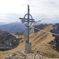 am Gipfel - vom Karwendel her ziehen Wolken auf
