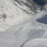 Blick ins verschneite Pinis; copyright by Innsbrucker-Hütte