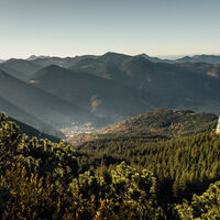 Blick zu den Daffensteinen und zum Dorf Kreuth