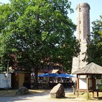 Höcherbergturm mit Gasthaus Höcherberghaus